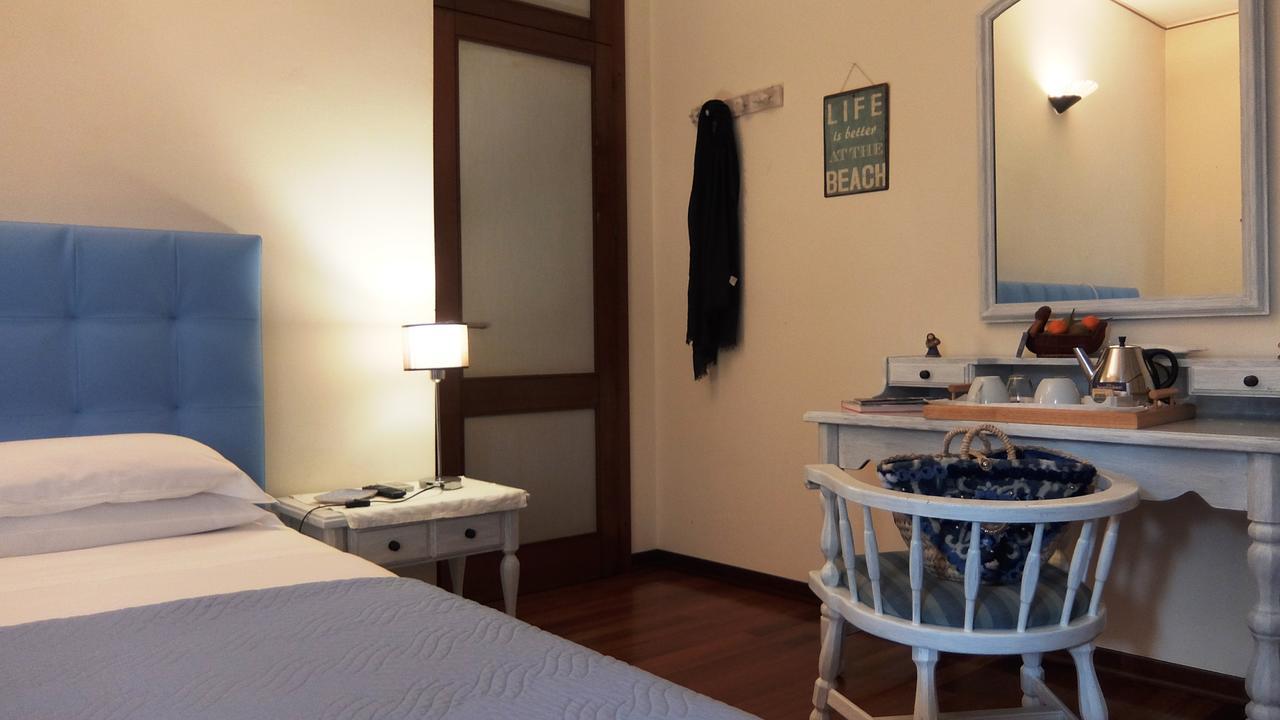 La Casa Di Enrico Bed & Breakfast กาออร์เล ภายนอก รูปภาพ